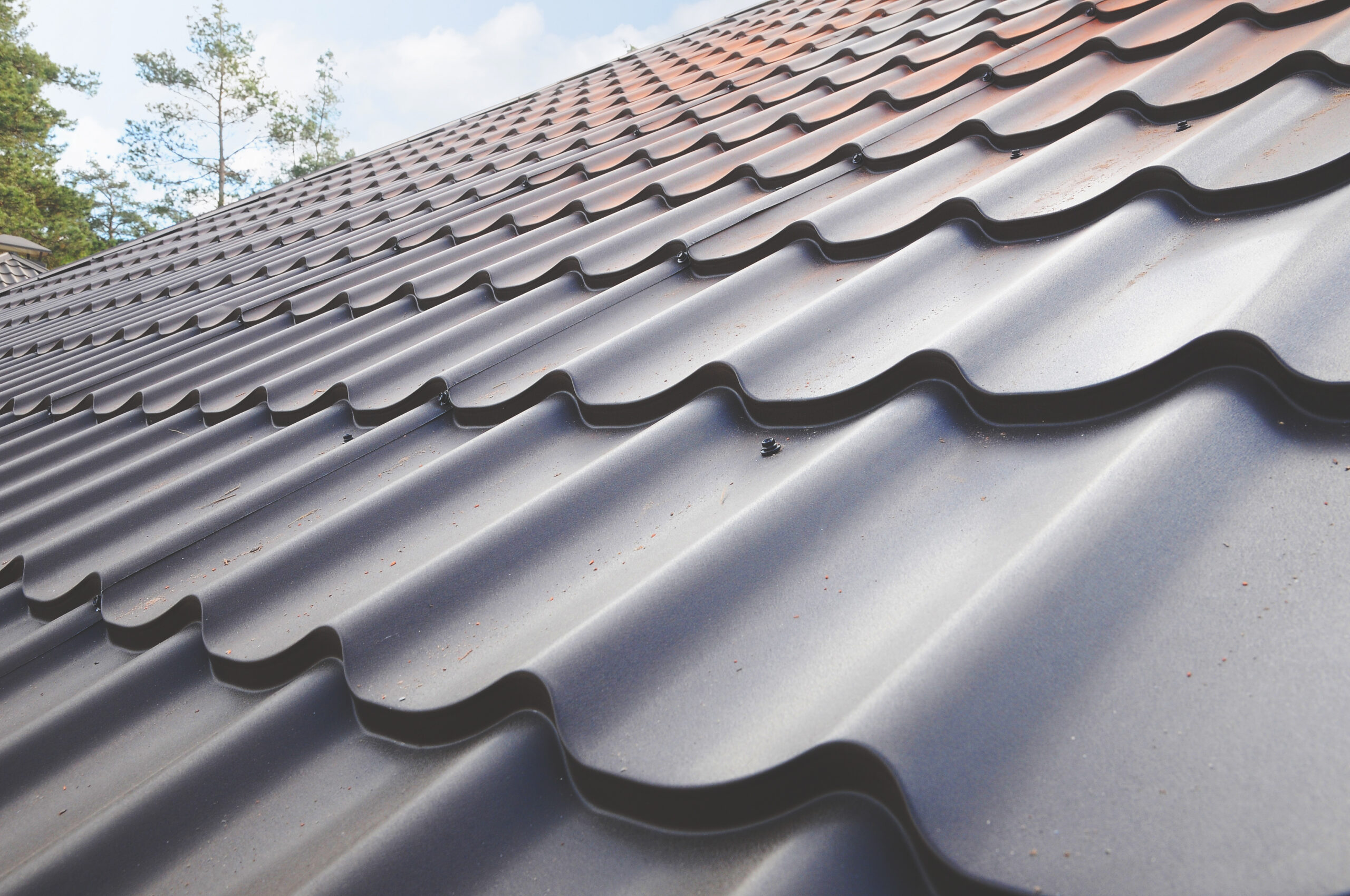 That’s So Metal – The Hardcore Advantages of Metal Roofs
