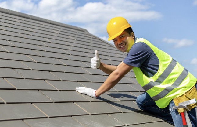 Can They Handle the Heat? – What to Look for When Choosing a Roofing Contractor in Florida 